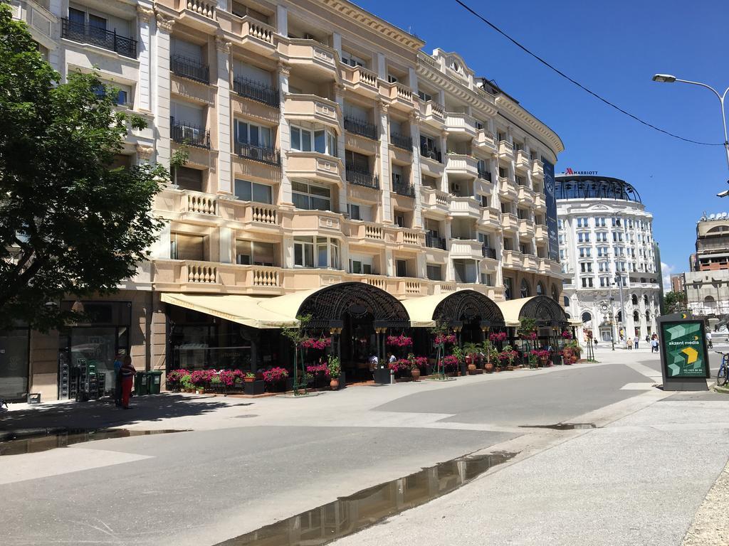 Square Vanilla Apartments Skopje Buitenkant foto